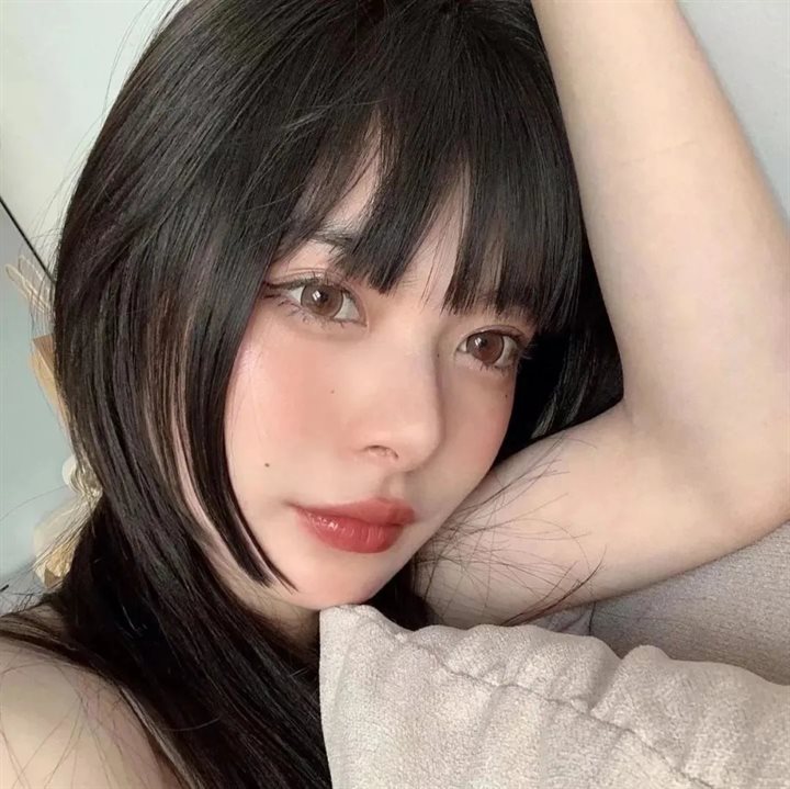 黄果短剧 AI 剧本与人物设定界面示意